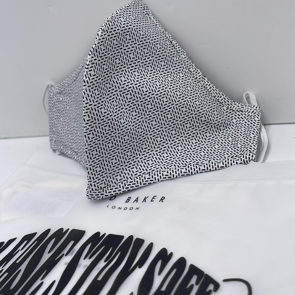 Ted Baker Black and White Face Mask TED BAKER LONDON Reversible Reusable NWT - Picture 11 of 16